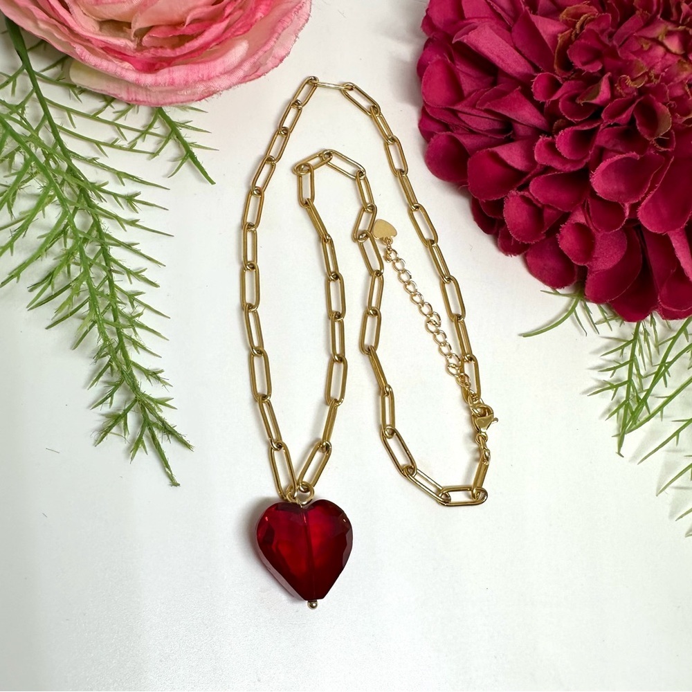 NEW⚜️Crystal Heart Charm Necklace - Picture 2 of 7